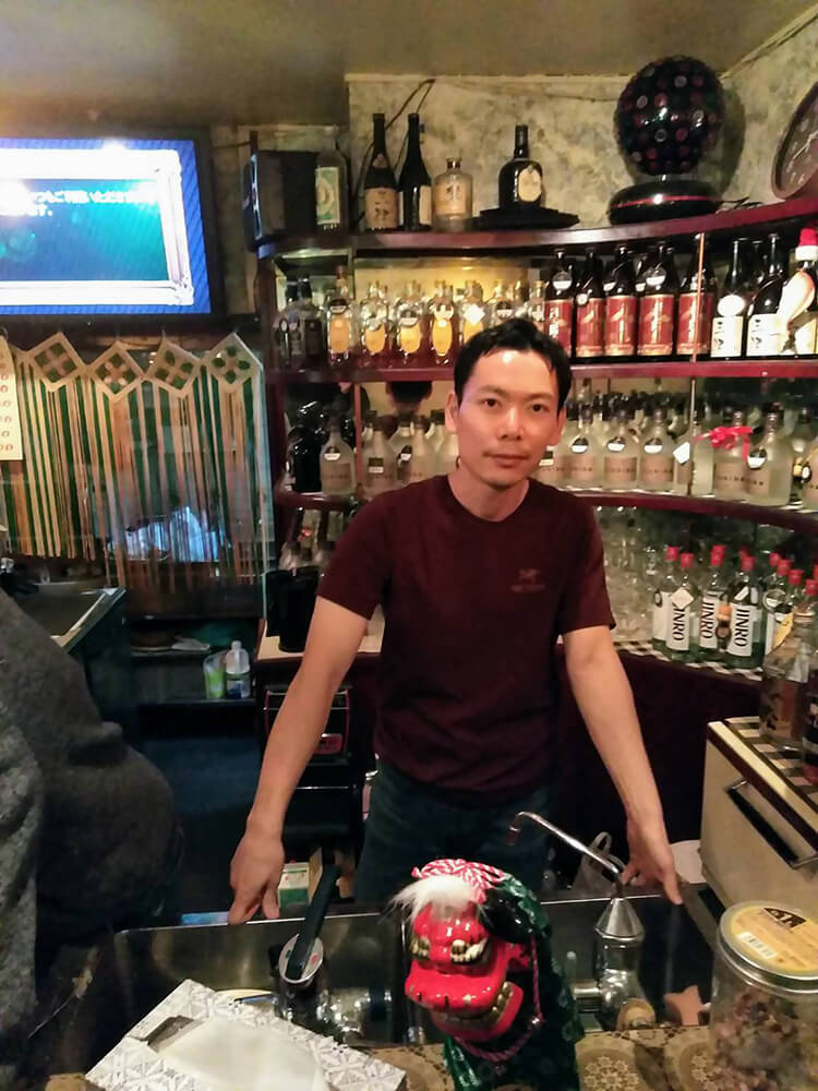 スナックで新年会